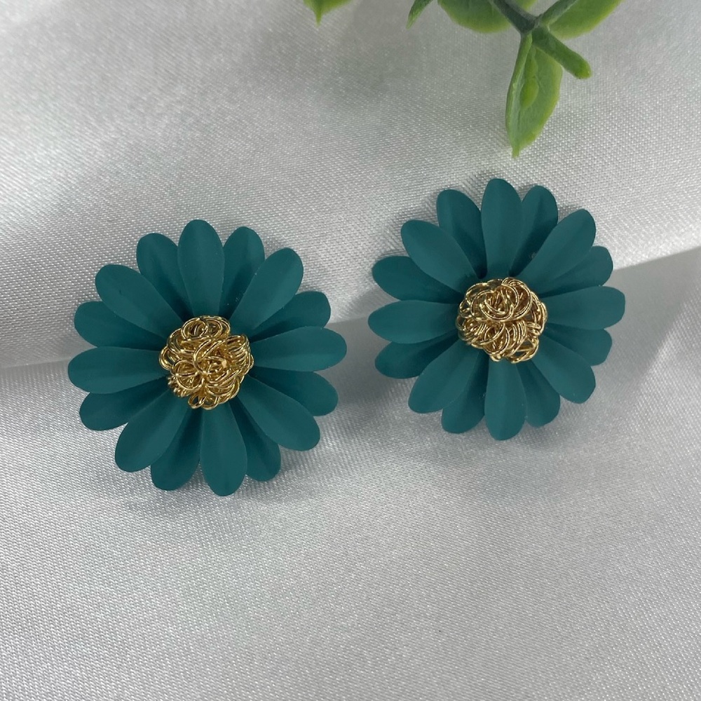 Flower earrings